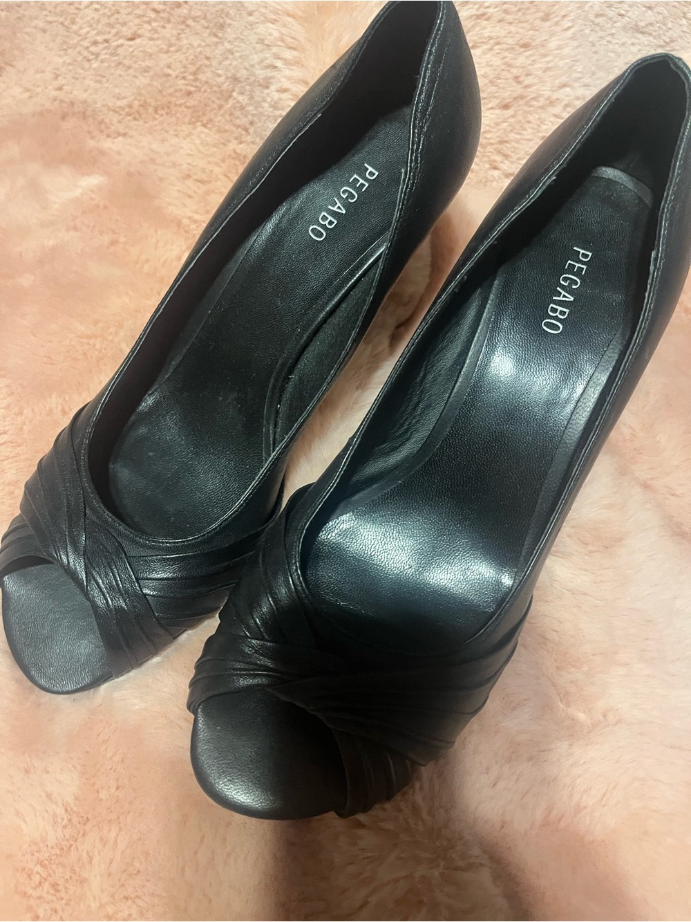 PEGABO Black Peep-Toe Ruched Heels